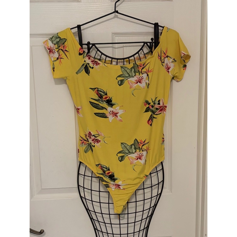 Stella Tweed Yellow Floral Off Shoulder Thong Bodysuit Women's Large